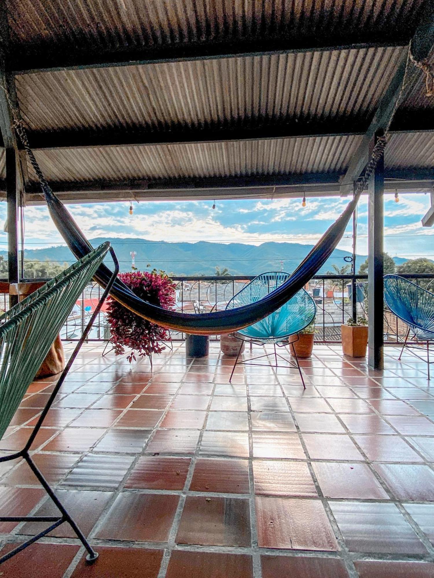 Hostel La Rosa Nautica *