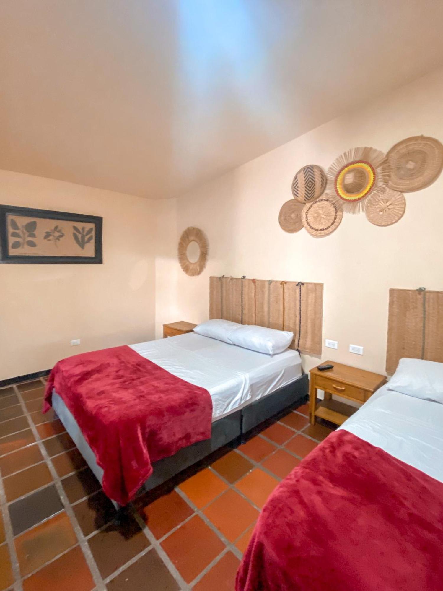 La Rosa Nautica Hostel *